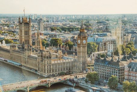 Imagen panorámica de la bahía de Westminster y el Big Ben